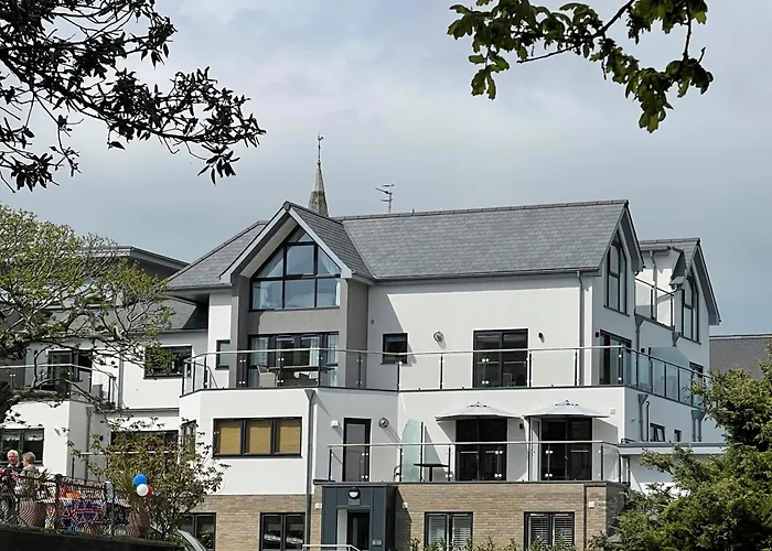 Bayvue Apartment & Apartment 7, The Bay House