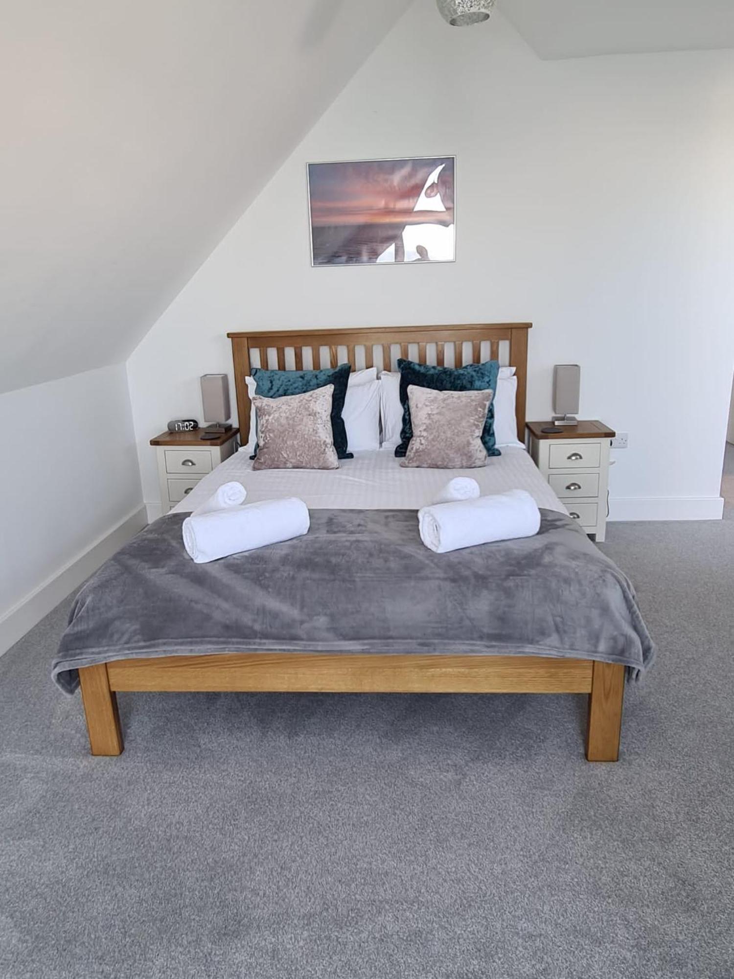 Bayvue & 7, The Bay House Shanklin