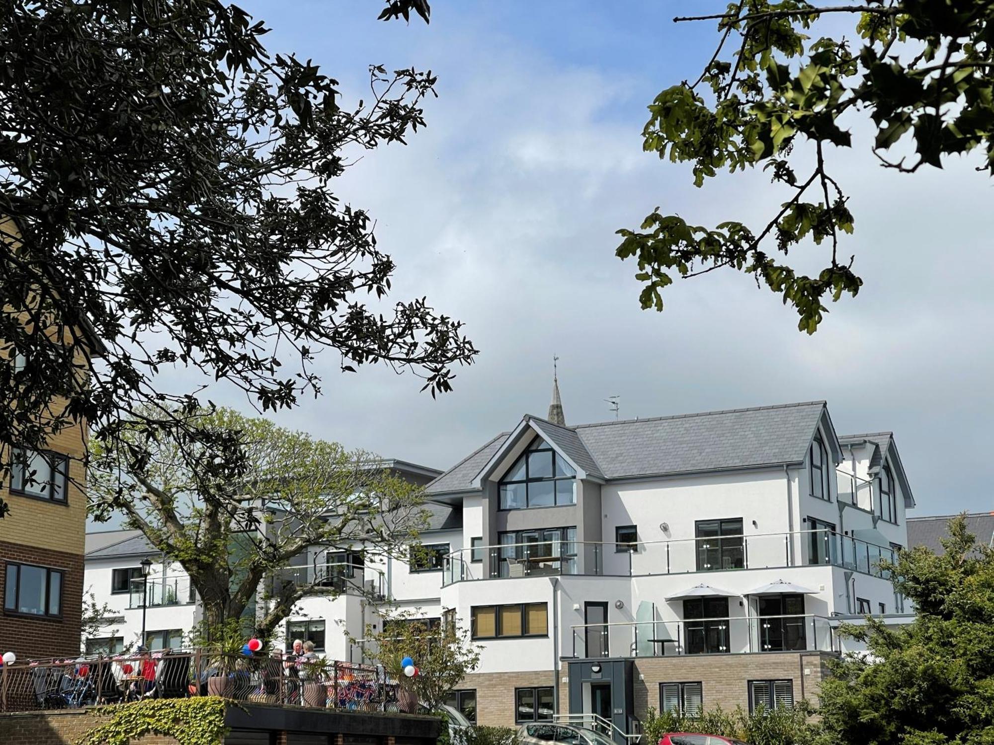 Bayvue & 7, The Bay House Shanklin